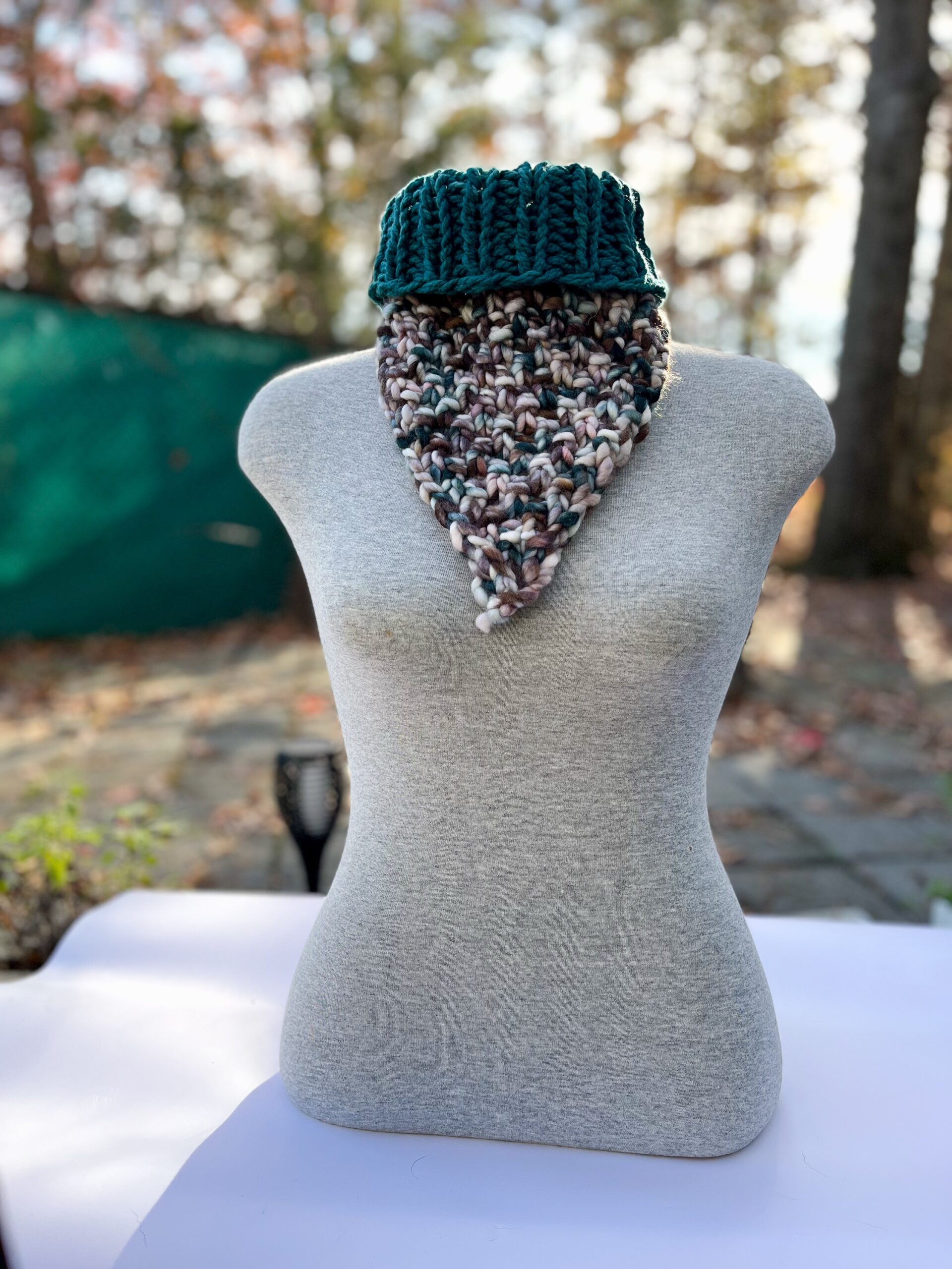 Chunky hand-dyed merino bandana cowl - Image 5