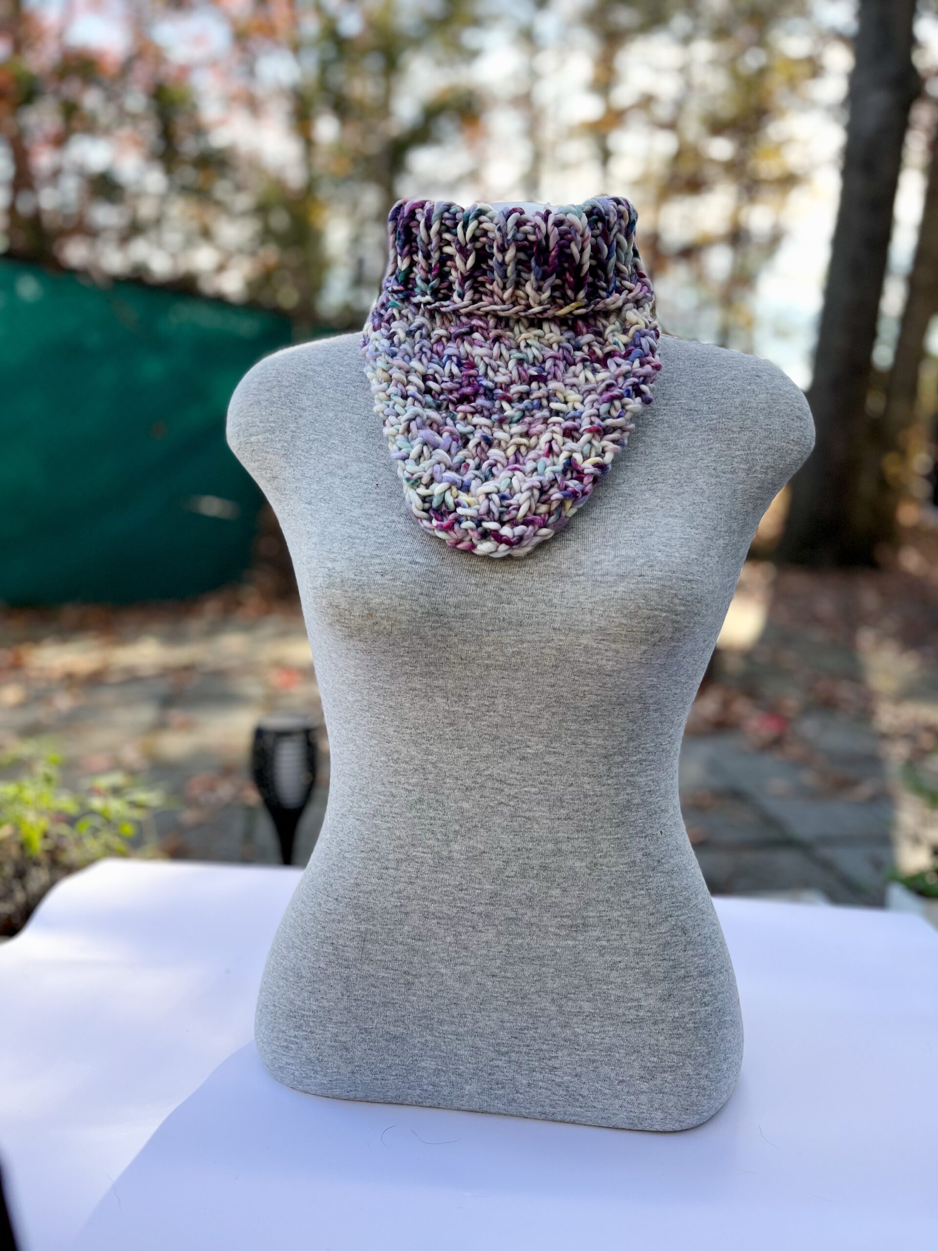 Chunky hand-dyed merino bandana cowl - Image 2