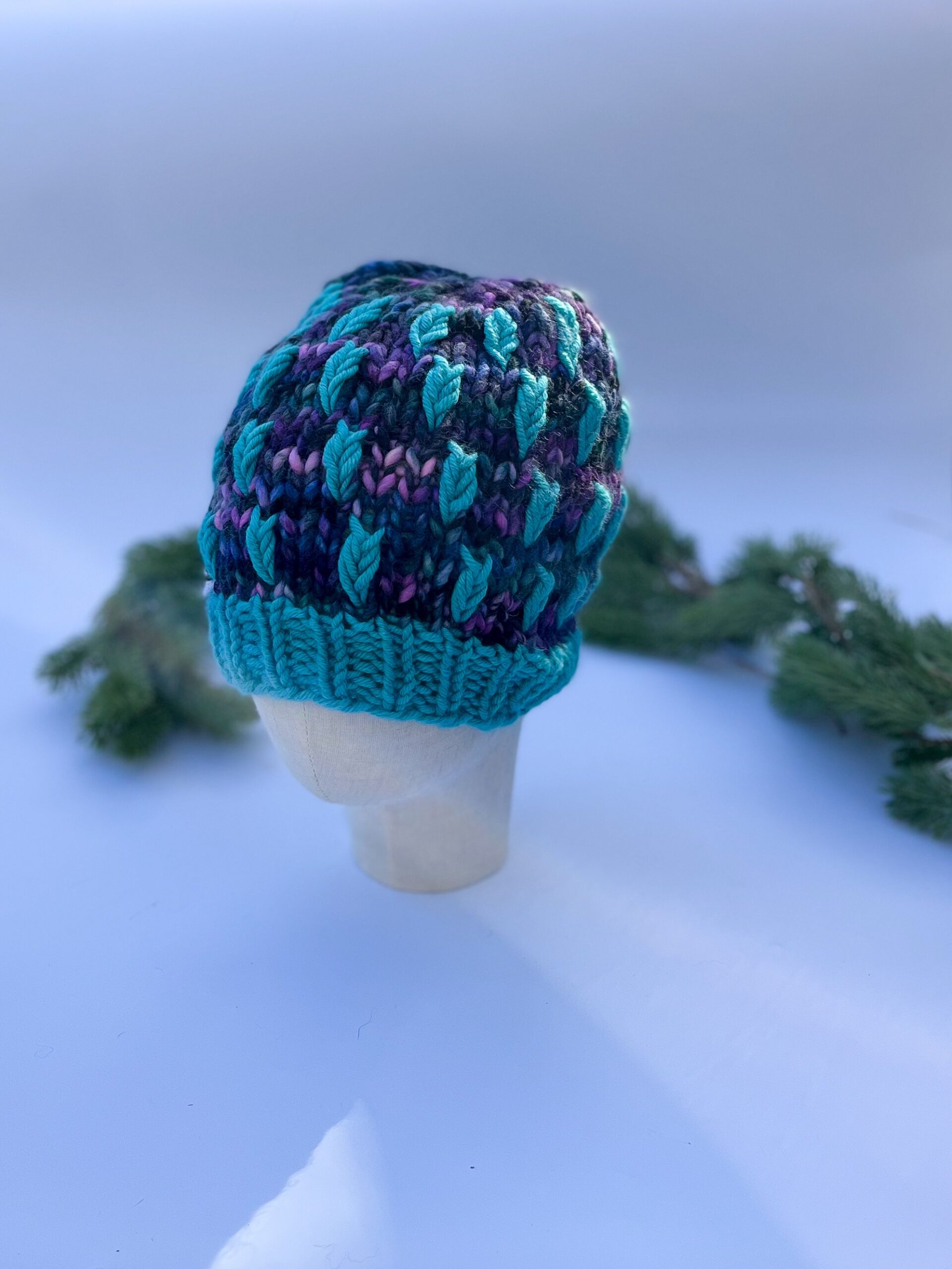 Leaf pattern chunky beanie - Image 8